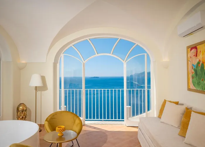Villa Santa Chiara Positano Suites